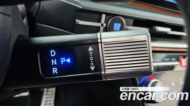 Hyundai Santa Fe 2024 — Фото 9/20