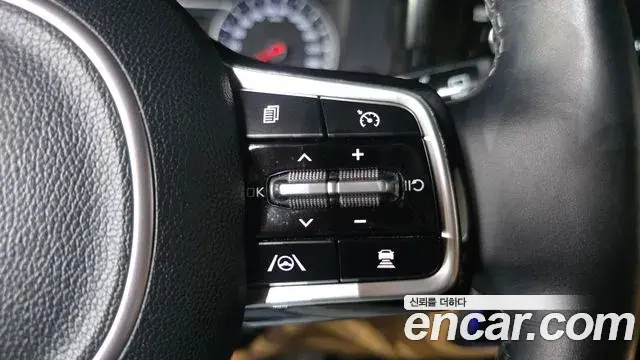Kia Sorento 2022 — Şəkil 30/31
