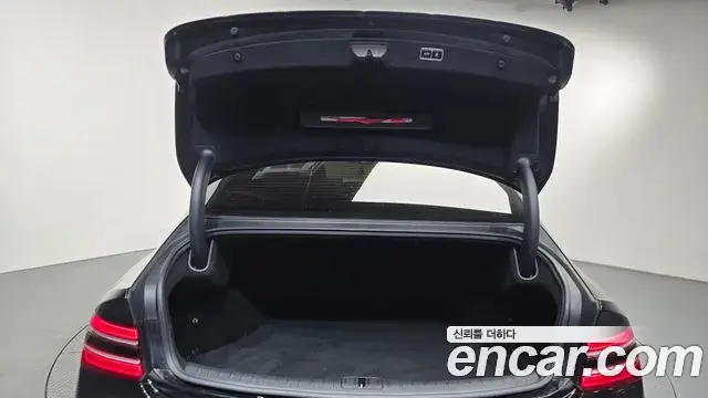 Genesis G80 2021 — Şəkil 18/20