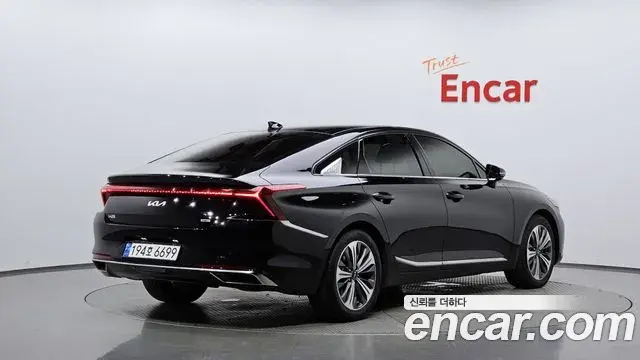 Kia K8 2022 — Şəkil 14/37