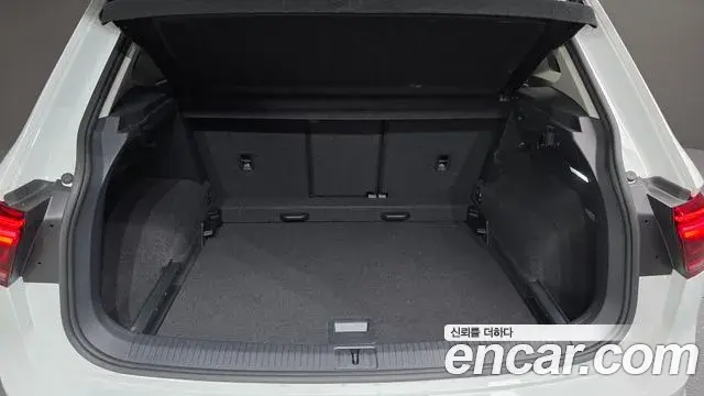 Volkswagen Tiguan 2023 — ფოტო 37/37