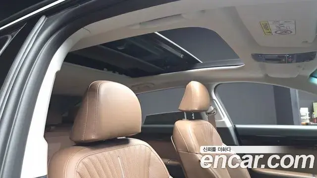 Hyundai Grandeur 2023 — Photo 16/20