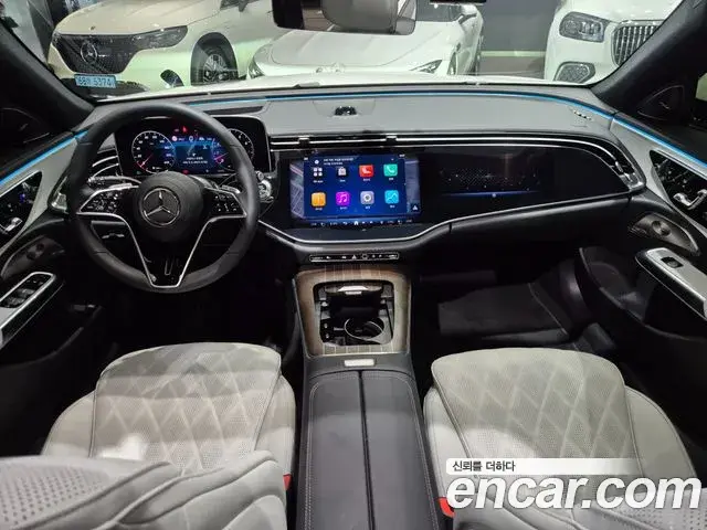 Mercedes-Benz E-Class 2026 — Photo 11/20