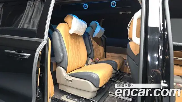 Kia Carnival 2025 — Фото 12/20