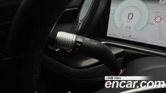 Genesis G90 2022 — ფოტო 15/31