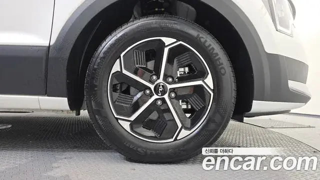 Kia Niro 2025 — Şəkil 26/38