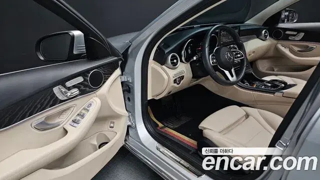 Mercedes-Benz C-Class 2019 — Şəkil 3/33