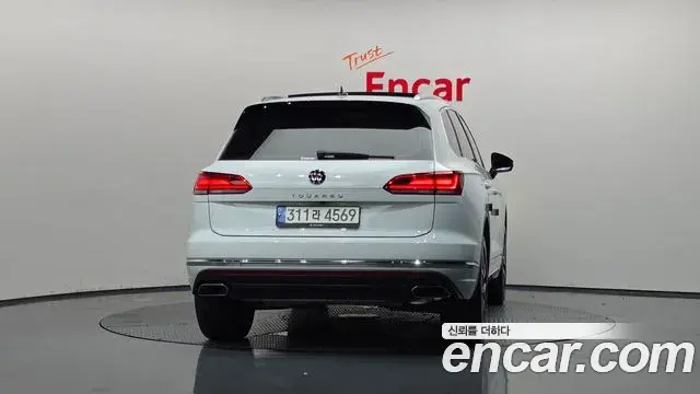 Volkswagen Touareg 2021 — Şəkil 2/20