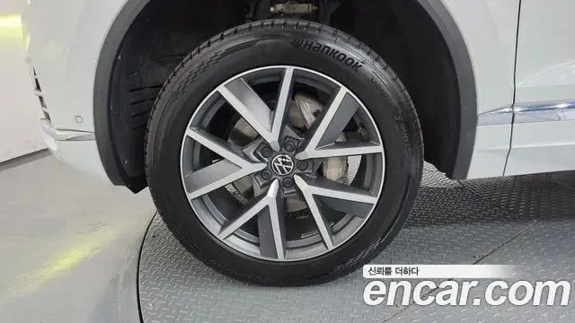 Volkswagen Touareg 2021 — Şəkil 5/20