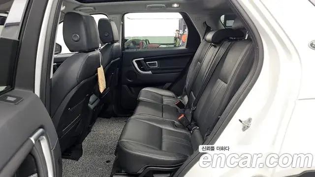 Land Rover Discovery Sport 2019 — Şəkil 21/32