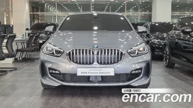 BMW 1 Series 2023 — Фото 1/18