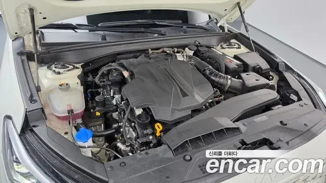 Kia K8 2023 — Photo 6/20