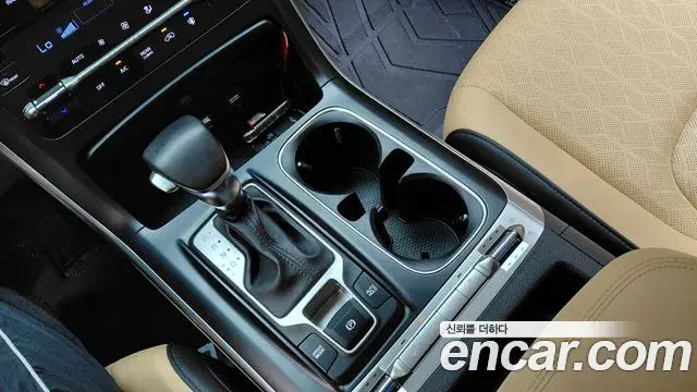 Kia Carnival 2021 — Şəkil 9/20