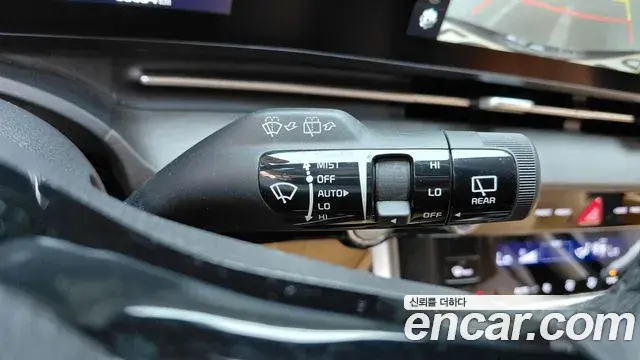 Kia Carnival 2021 — Şəkil 19/20