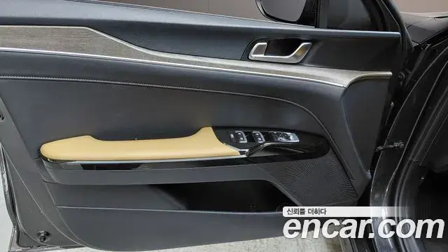 Kia K5 2021 — Photo 25/31