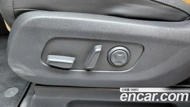 Kia Carnival 2022 — Şəkil 23/34
