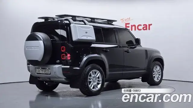 Land Rover Defender 2020 — Фото 2/20