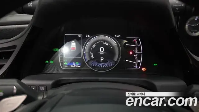 Lexus ES300h 2023 — ფოტო 9/36