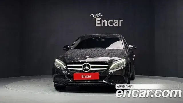 Mercedes-Benz C-Class 2018 — Фото 3/20