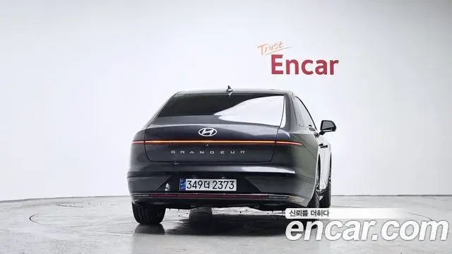 Hyundai Grandeur 2023 — Photo 4/20