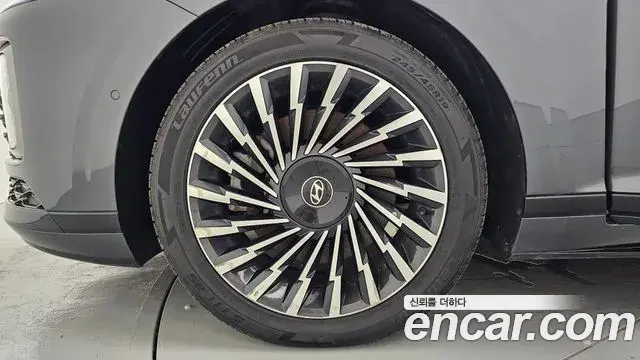 Hyundai Grandeur 2023 — Photo 5/20