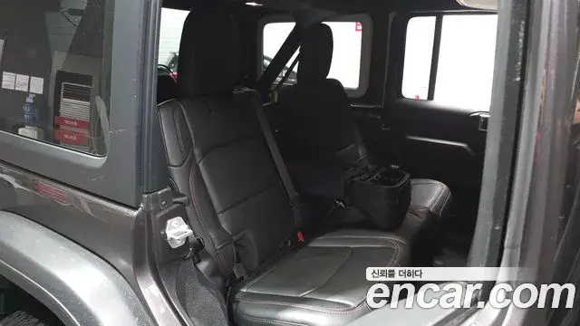 Jeep Wrangler 2025 — Photo 12/20