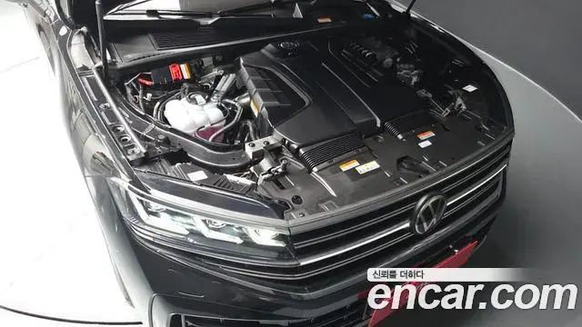 Volkswagen Touareg 2025 — Şəkil 28/41
