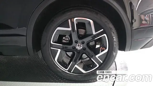 Volkswagen Touareg 2025 — Şəkil 41/41