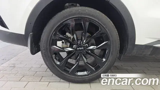 Kia Sorento 2023 — Фото 5/20