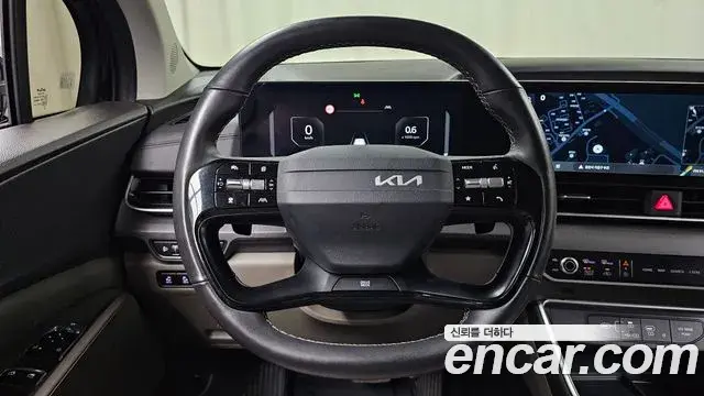 Kia Carnival 2025 — Photo 13/20