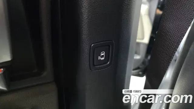 Kia Carnival 2025 — Photo 18/20