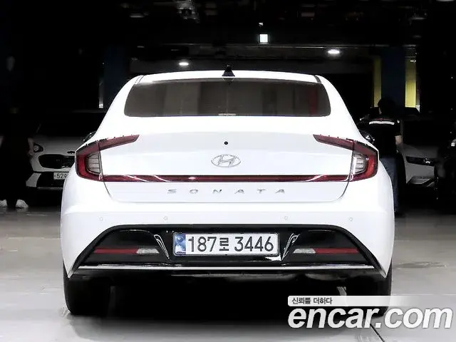 Hyundai Sonata 2021 — Фото 3/20