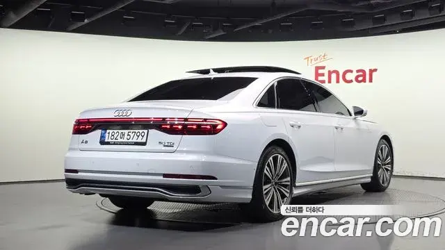 Audi A8 2023 — Şəkil 6/20