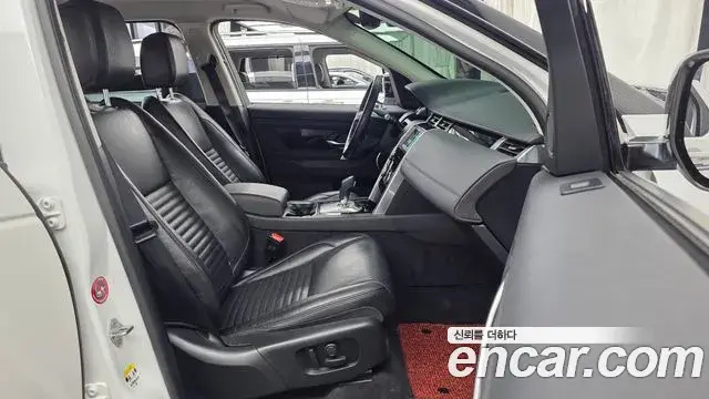 Land Rover Discovery Sport 2020 — Фото 11/20