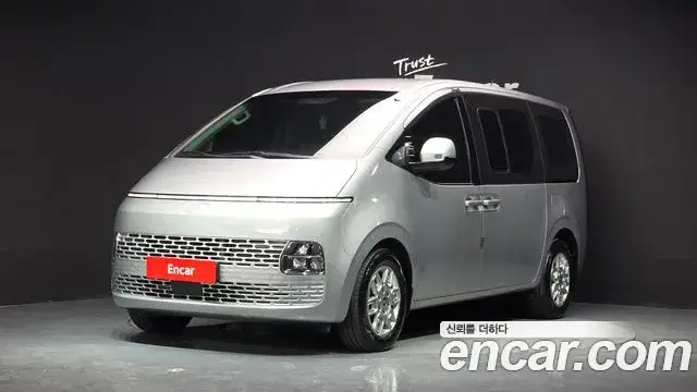 Hyundai Staria, 2025