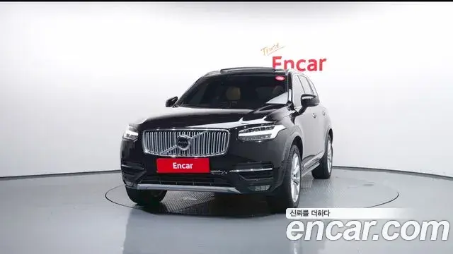 Volvo XC90 2019 — Photo 3/20