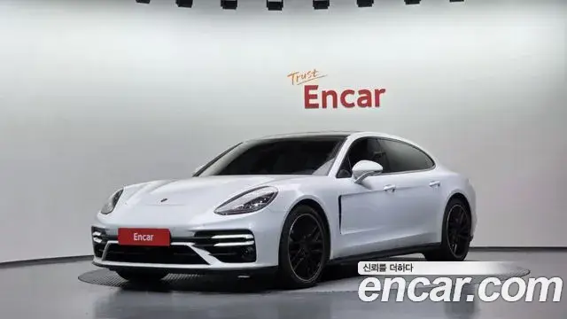 Porsche Panamera, 2021