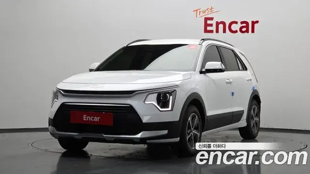 Kia Niro 2026 — Фото 1/20