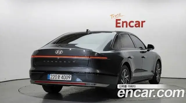 Hyundai Grandeur 2023 — Фото 2/20