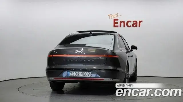Hyundai Grandeur 2023 — Фото 4/20