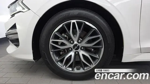 Kia K5 2022 — Photo 5/20