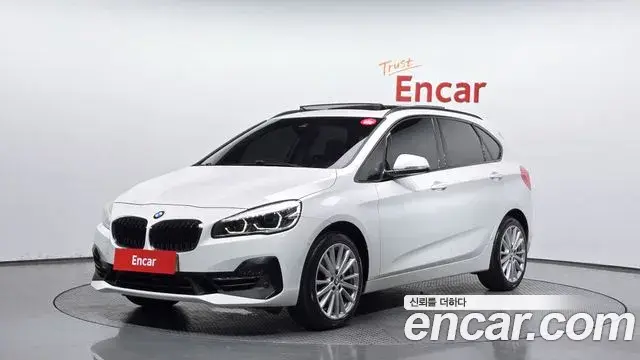 BMW 2 Series Active Tourer 2021 — Фото 1/20