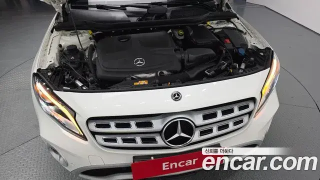 Mercedes-Benz GLA-Class 2019 — Фото 6/20