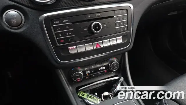 Mercedes-Benz GLA-Class 2019 — Фото 17/20