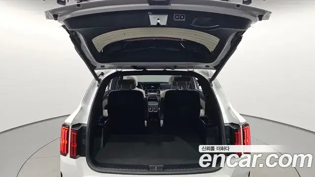 Kia Sorento 2022 — Photo 18/36
