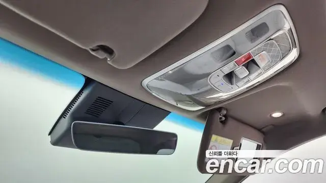Genesis GV70 2024 — ფოტო 29/37