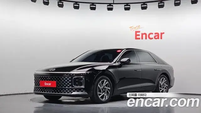 Hyundai Grandeur 2023 — Фото 1/20
