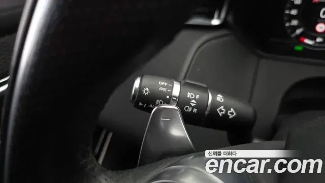 Land Rover Range Rover Velar 2019 — Photo 3/38