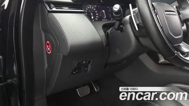 Land Rover Range Rover Velar 2019 — Photo 26/38