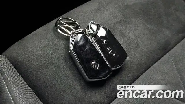 Volkswagen Golf 2024 — Şəkil 17/20